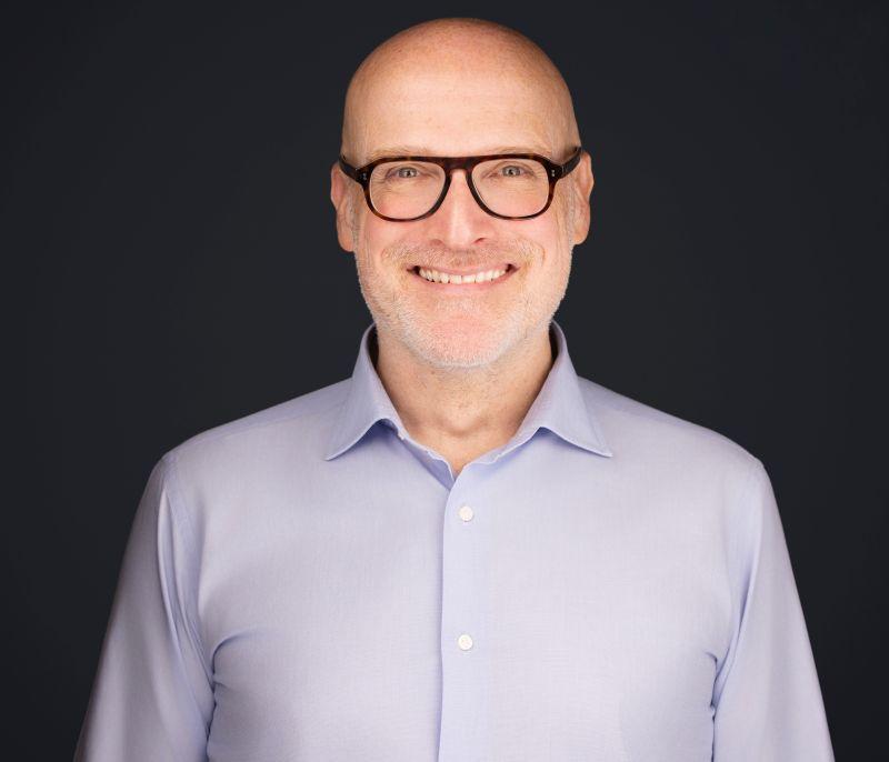 jon howes headshot